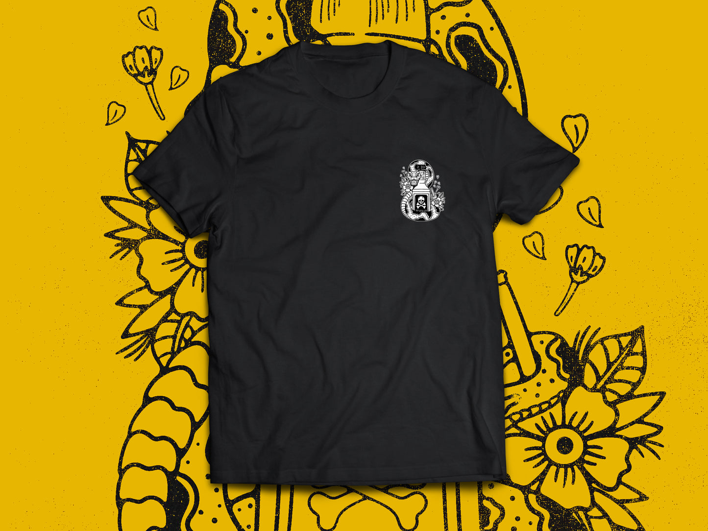 "Snake" B&W Design - Black T-Shirt